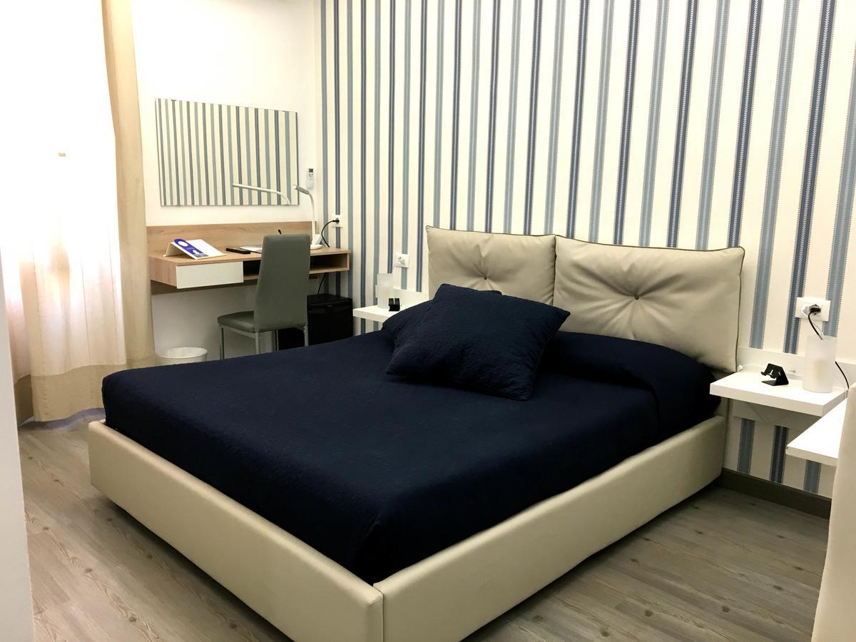 Deluxe B&B Centrocitta Reggio Calabria Esterno foto